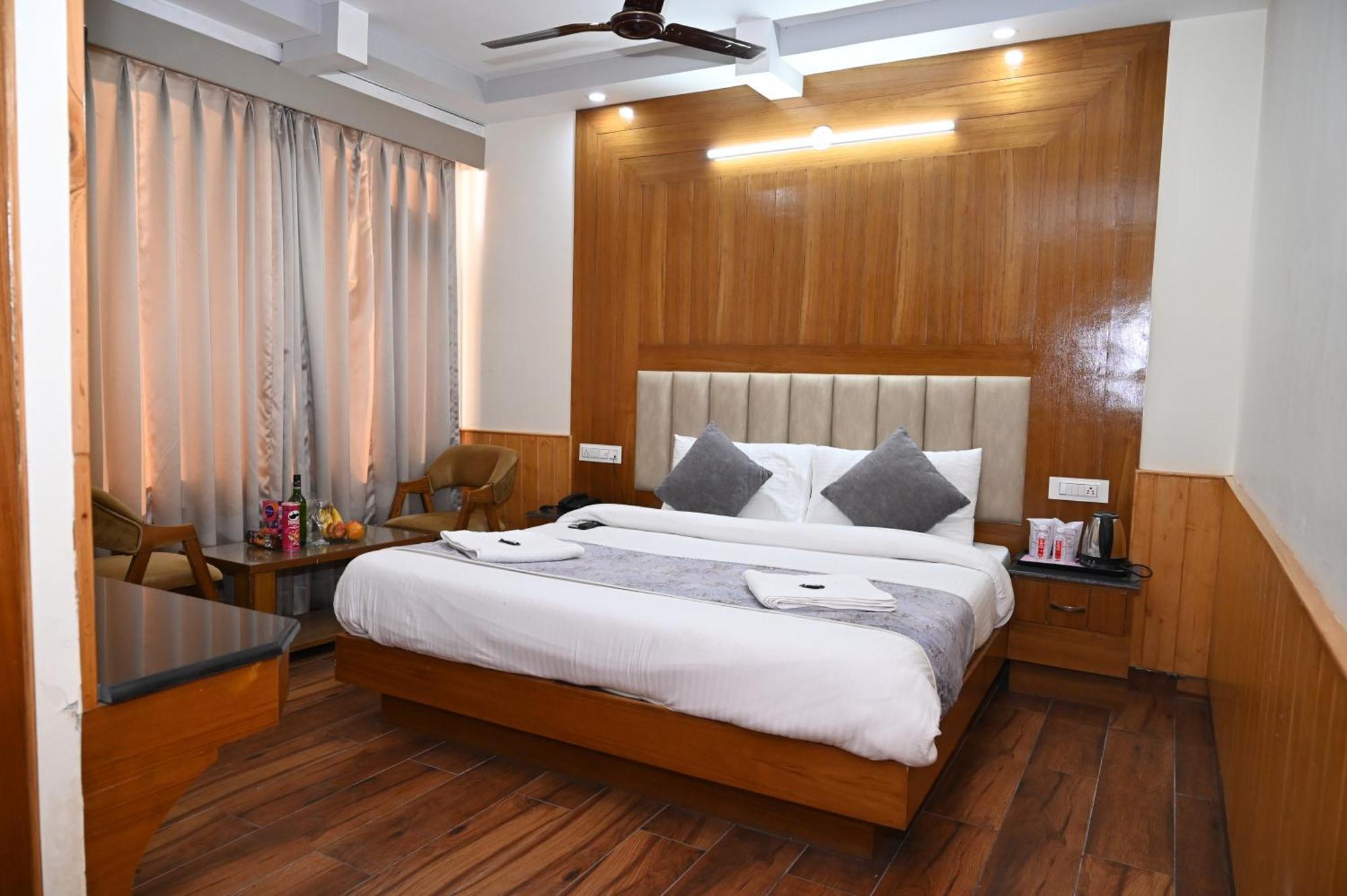 Hotel Lee Green 마날리 외부 사진